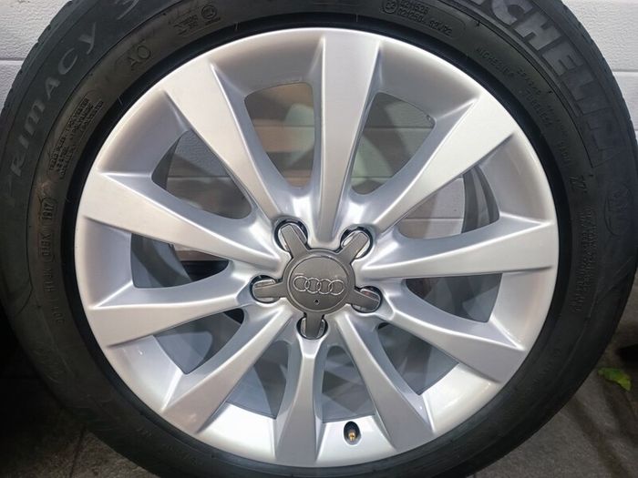 Bargain Audi alloys tyres