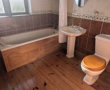 Bathroom suite
