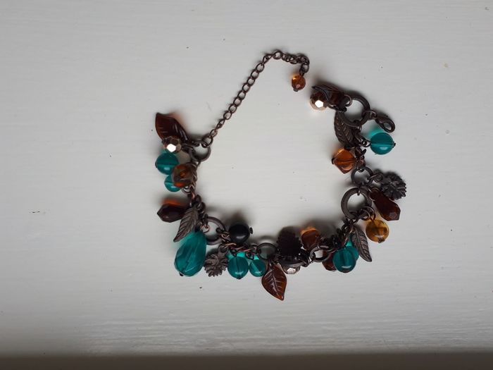 Necklace and bracelet set