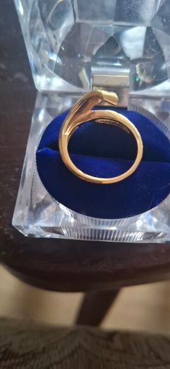 Gold colour Dress ring