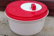 Salad Spinner (missing Insert) Used.