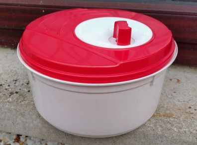 Salad Spinner (missing Insert) Used.