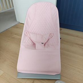 Baby bouncer