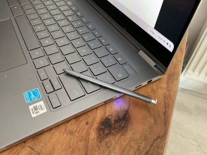 Samsung Galaxy Chromebook 13.3 inch Premium 4K AMOLED Touchscreen