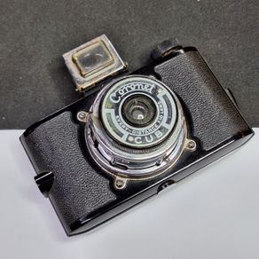 Coronet Cub Vintage Film Camera - Every Distance Fixed Focus Lens | Used | 3 Months Warranty