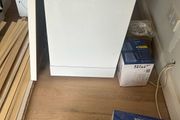 Slimline dishwasher