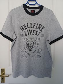 NEW Mens Stranger Things Tshirt Size Medium