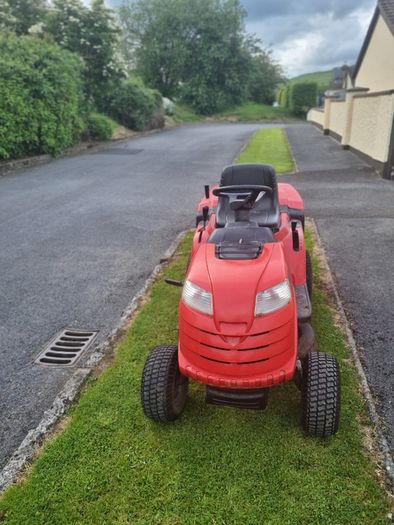 Ride on mower