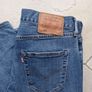 Mens Levi jeans (W30 L30) Image 3