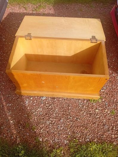 storage box on wheels