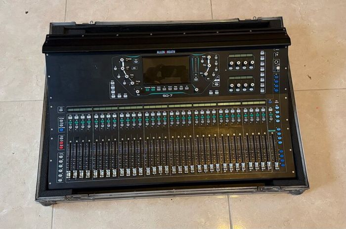 Allen & Heath SQ7