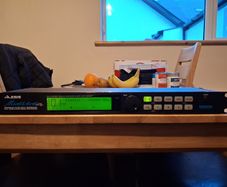 Alesis midiverb 4 multi effects
