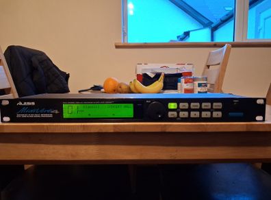 Alesis midiverb 4 multi effects