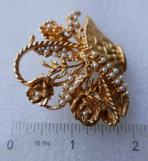 Vintage Floral Basket Brooch with  Pearls, Delicate Brooch