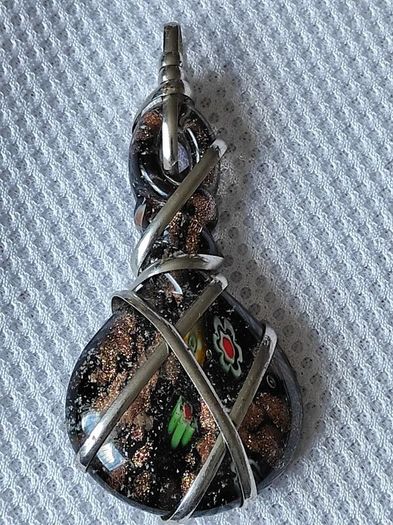 Glass pendant