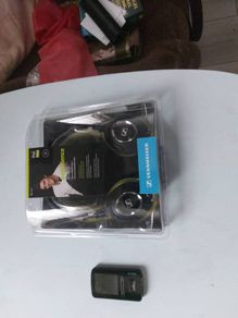 music headphones and