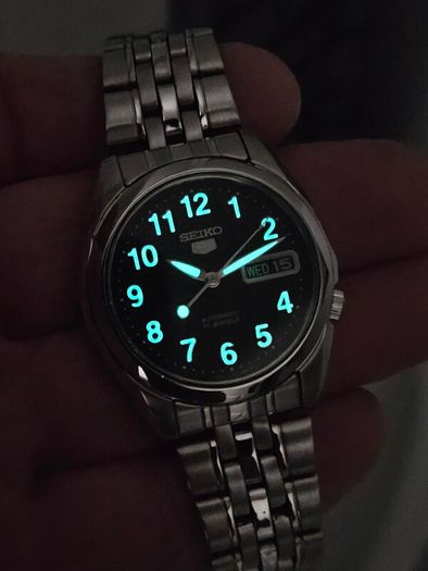 Watch Seiko 5 Automatic.