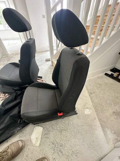 Volkswagen Caddy Mk4 Trendline Seats
