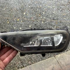 221 Volvo xc60 left fog lamp