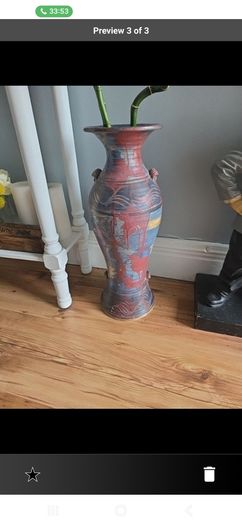 15 pieces of Michael Kennedy pottery. Mixed pieces and sizes. Great condition.