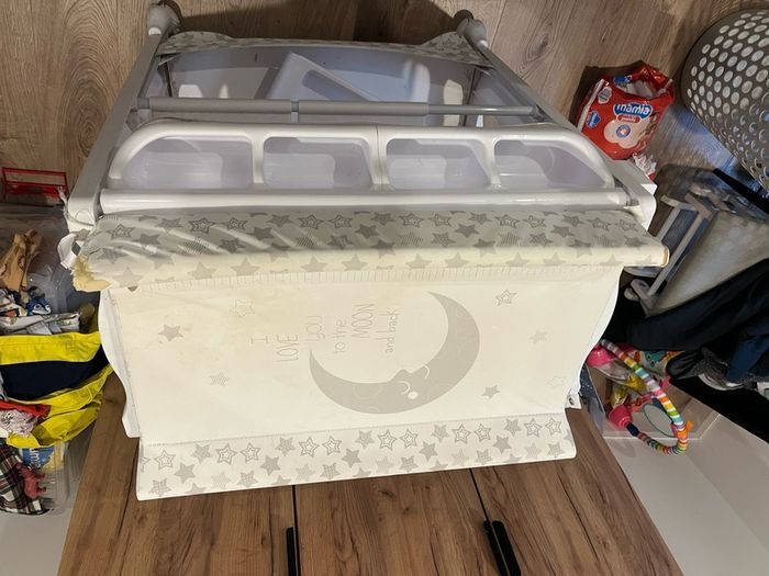 changing table and bath