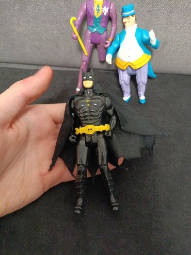 1989 Batman Joker Robin penguin action figures Toybiz