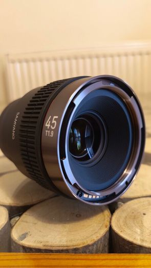45mm T1.9 Full Frame Cine Auto Focus for Sony E