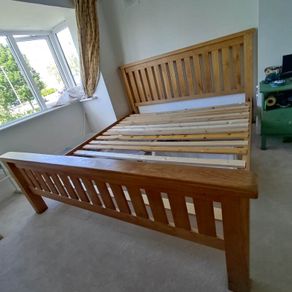 Super king size oak bed