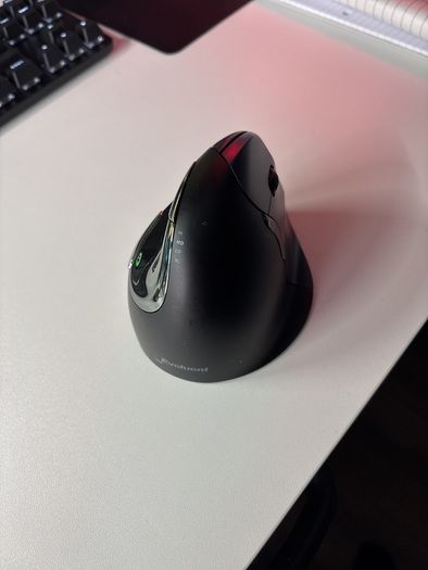 Evoluent Wireless Vertical Mouse