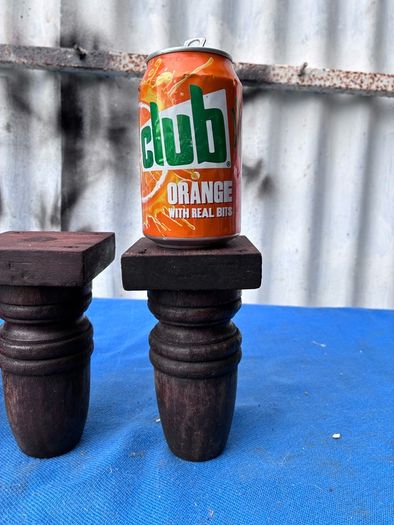 4 furniture legs