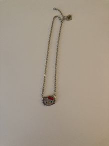 Hello kitty necklace