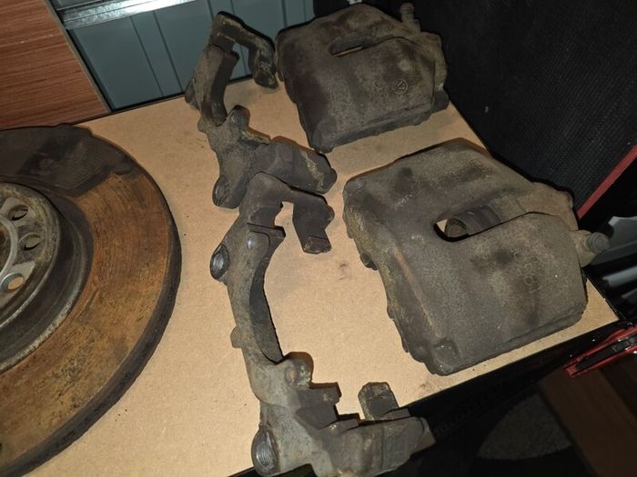 Passat Front Breaks