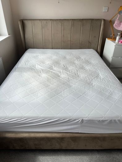 King Bed & Mattress