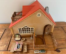 Sylvanian Log cabin & extra accessories!
