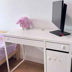 Working table with drawers