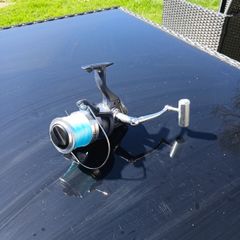 fishing reel. Sea/ beachcaster reel