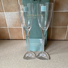 Louise Kennedy Pair Tri Star Champagne Flutes Tipperary Crystal Unused in Original abox