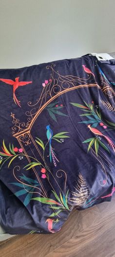 Navy coloured bird pattern curtains (eyelets)