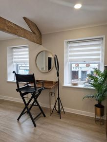 Salon area to rent