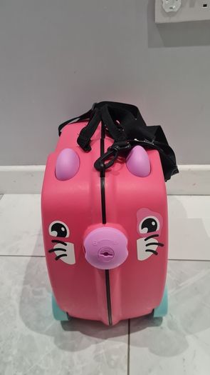 pink Trunki with long strap and key