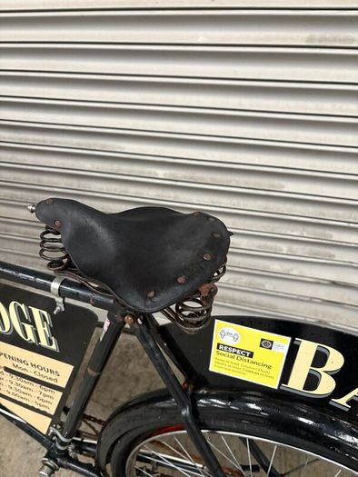 Vintage butchers bike