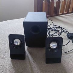 Logitech Compact 2.1 Speaker System