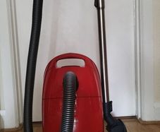 MIELE Guard M1 the vacuum cleaner is new