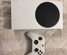 Xbox S and Razor Headset