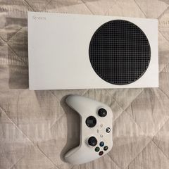 Xbox S and Razor Headset