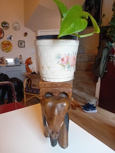 Vintage hardwood elephant plant stand