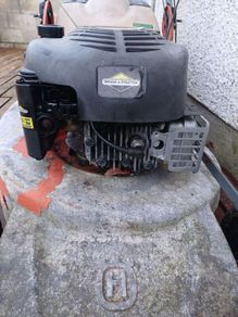 Husqvarna R150S self drive