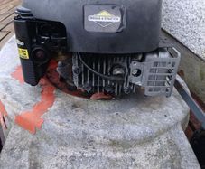 Husqvarna R150S self drive