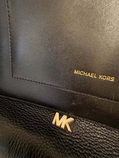 Authentic Michael Kors Leather Shoulder Bag Black