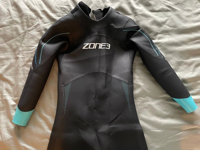 Zone 3 Azure Women's Wetsuit (SM)